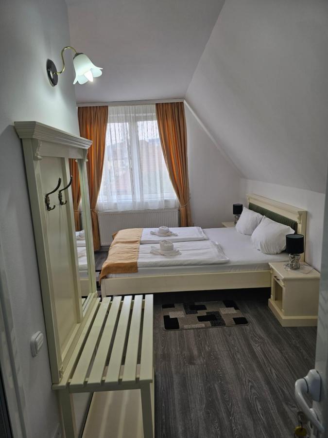 Palas Boutique Sighişoara Habitación foto